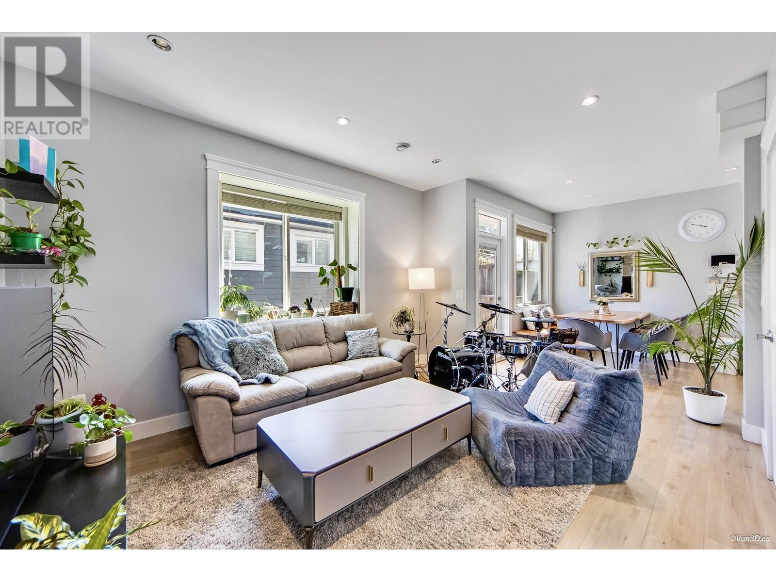 5078 NORFOLK STREET Property Photo 1
