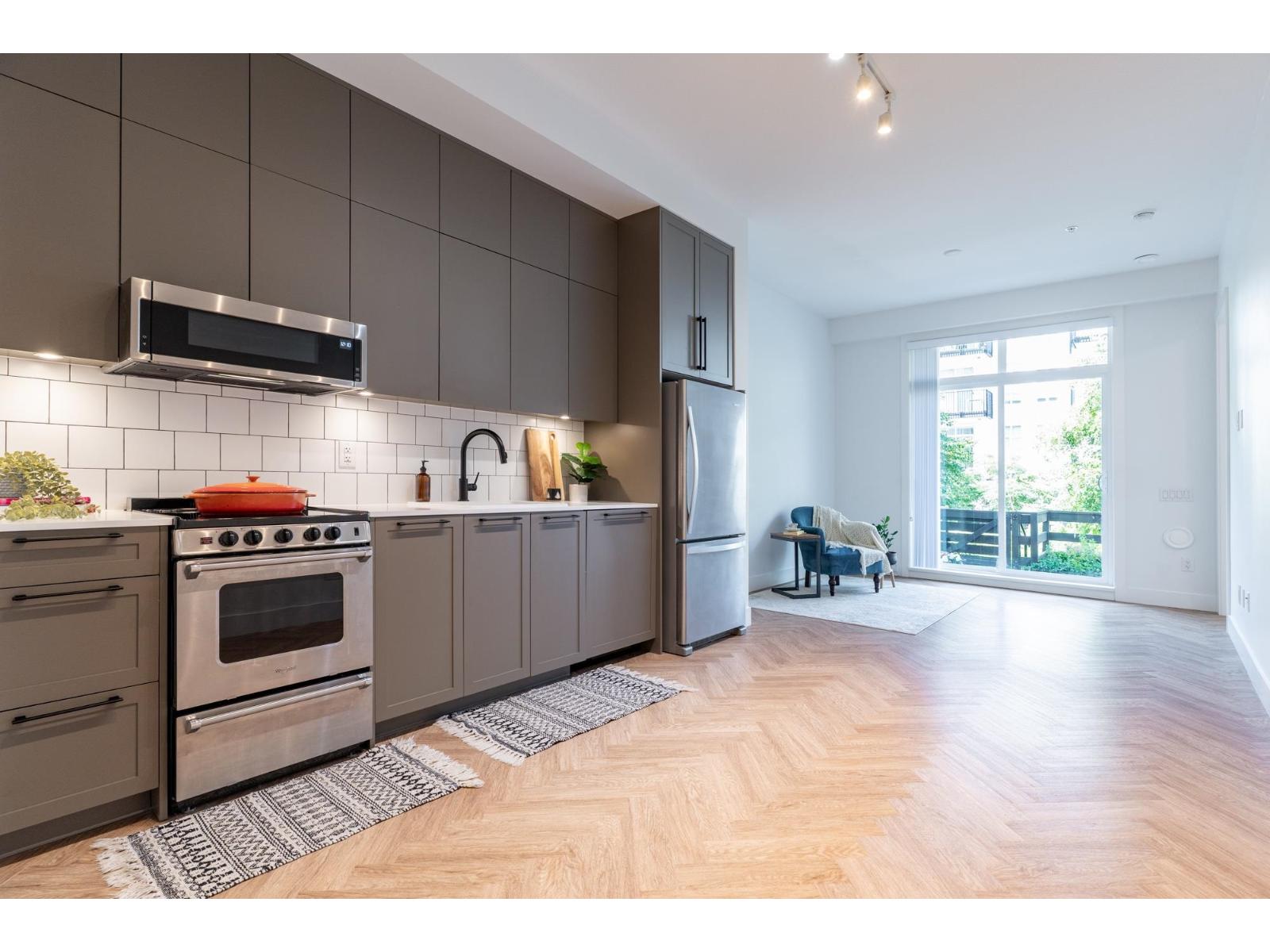 13933 105 #106 Property Photo 6