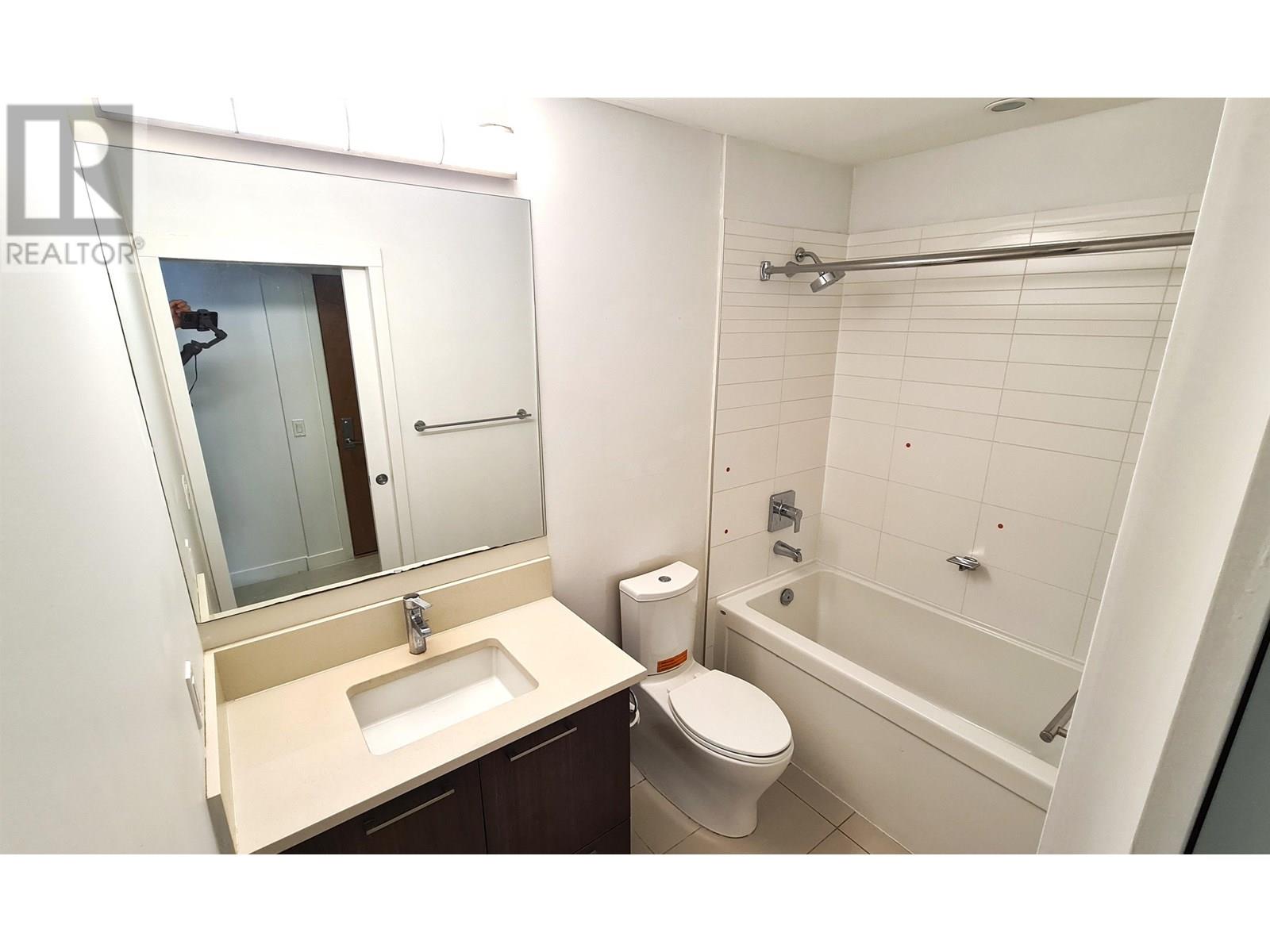 513 5983 Gray Avenue Property Photo 20