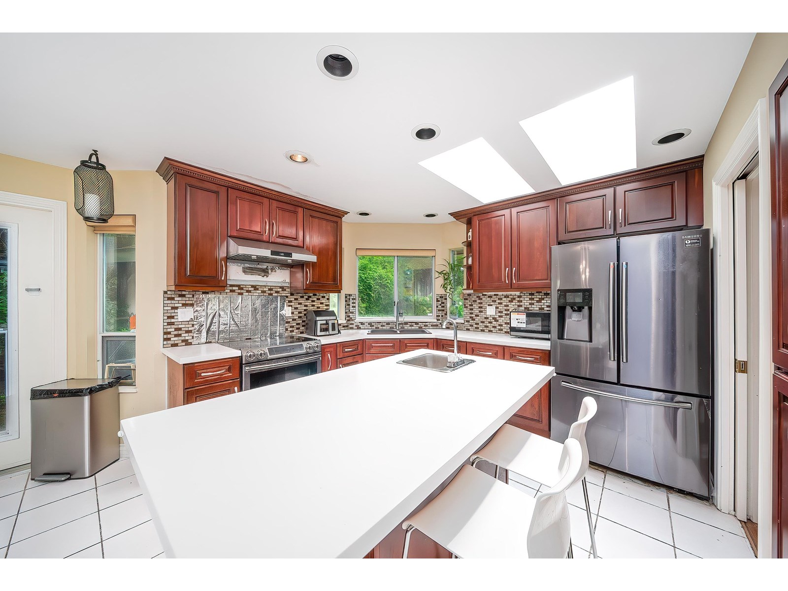 15007 75 Avenue Property Photo 9