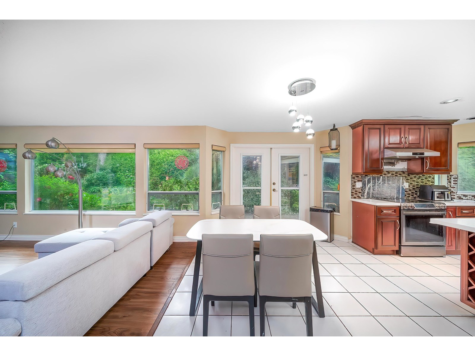 15007 75 Avenue Property Photo 12