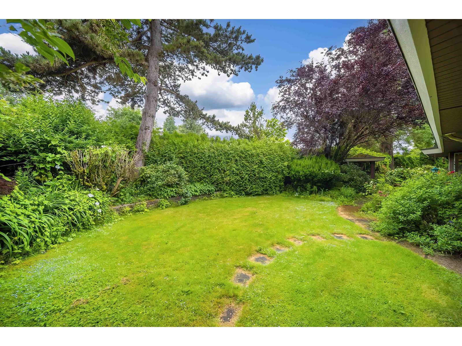 15007 75 Avenue Property Photo 29
