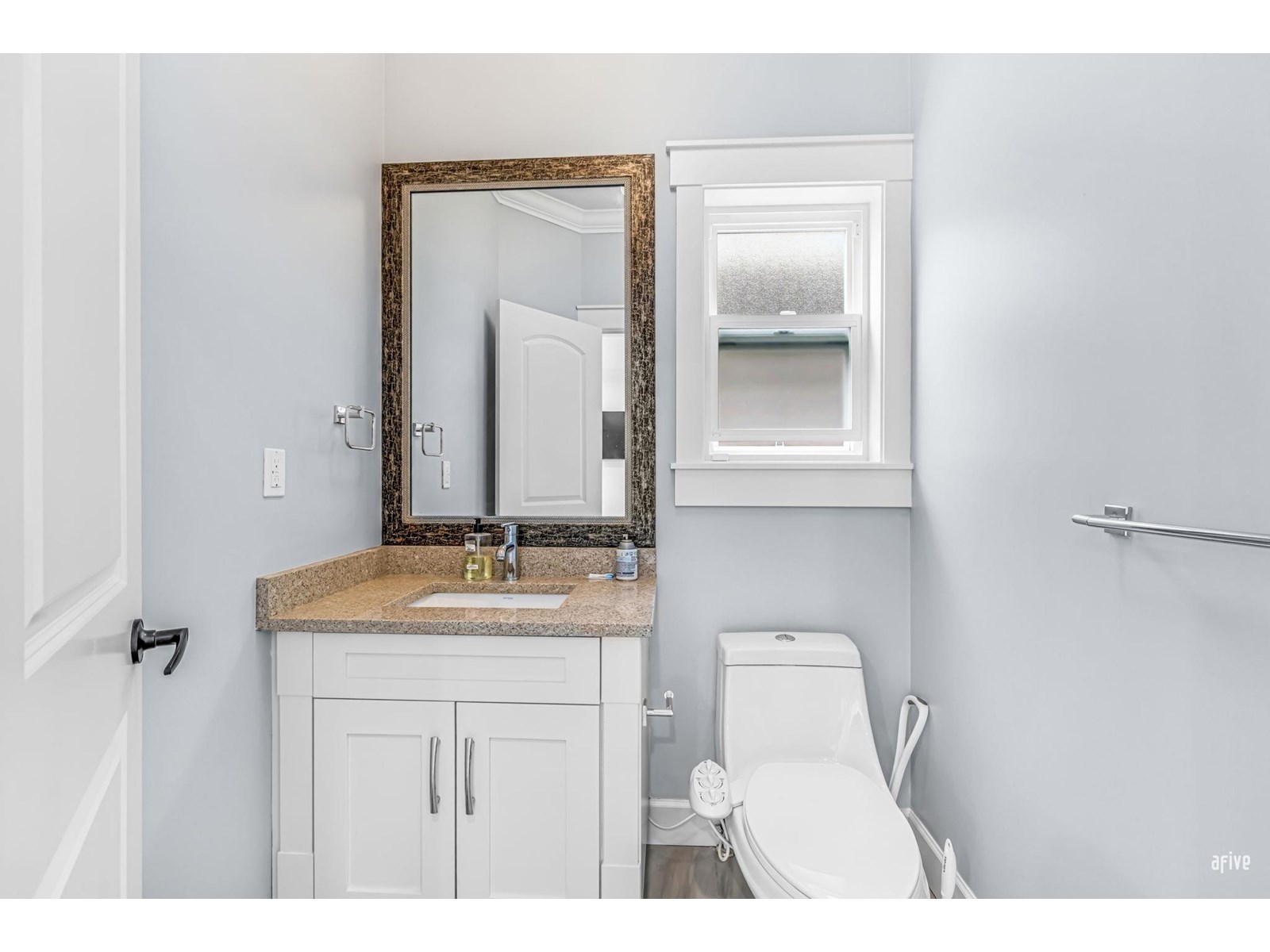 77 #21037 Property Photo 10