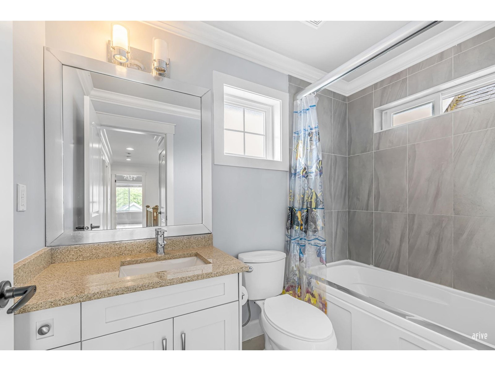 77 #21037 Property Photo 18