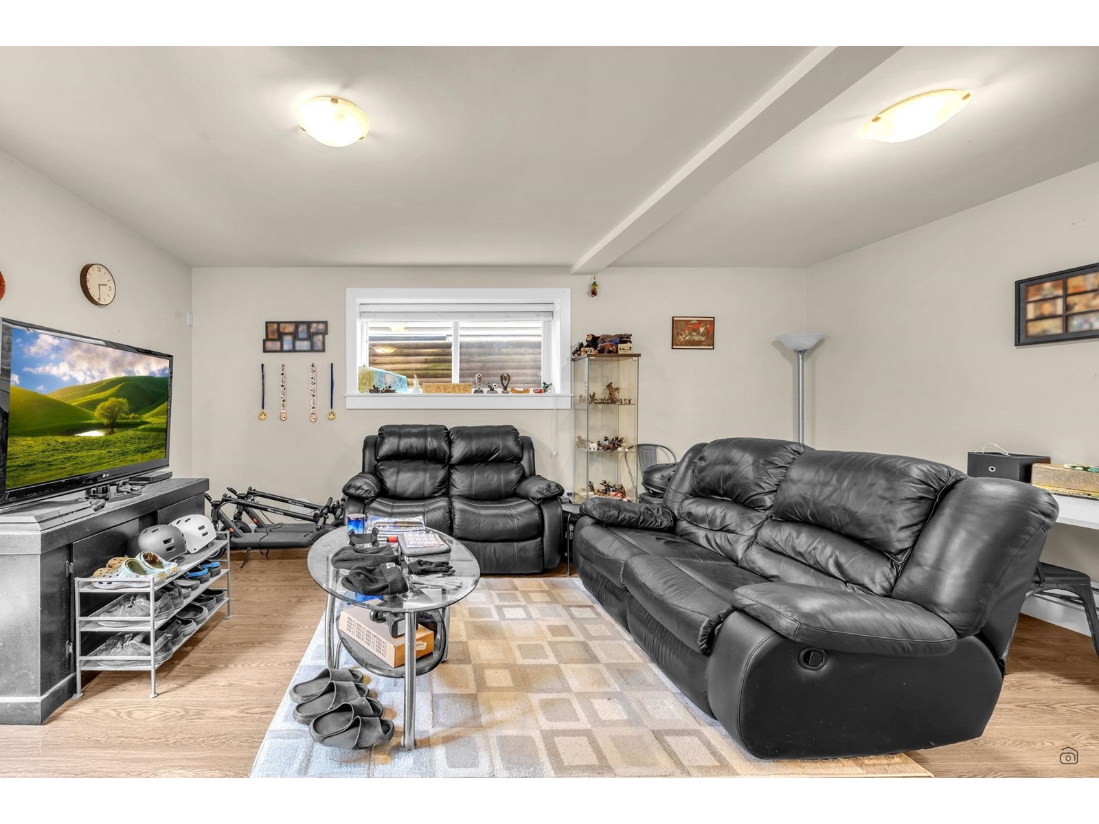 77 #21037 Property Photo 25