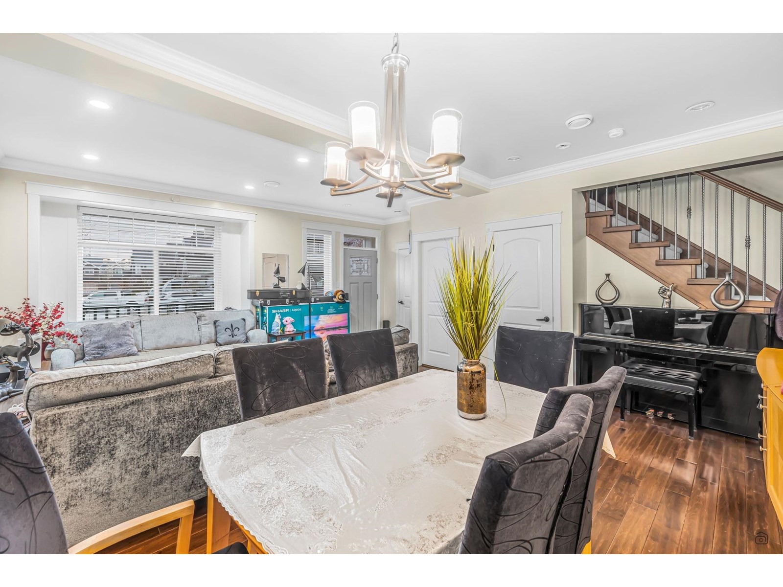 77 #21037 Property Photo 36