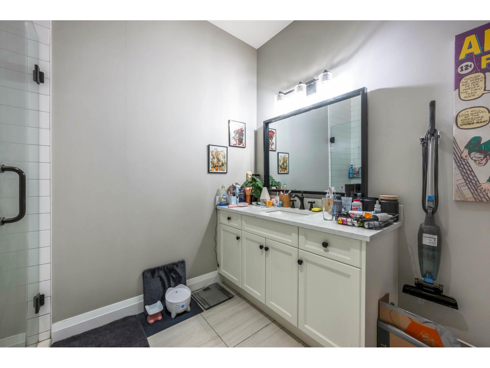 22801 8 Avenue Property Photo 32