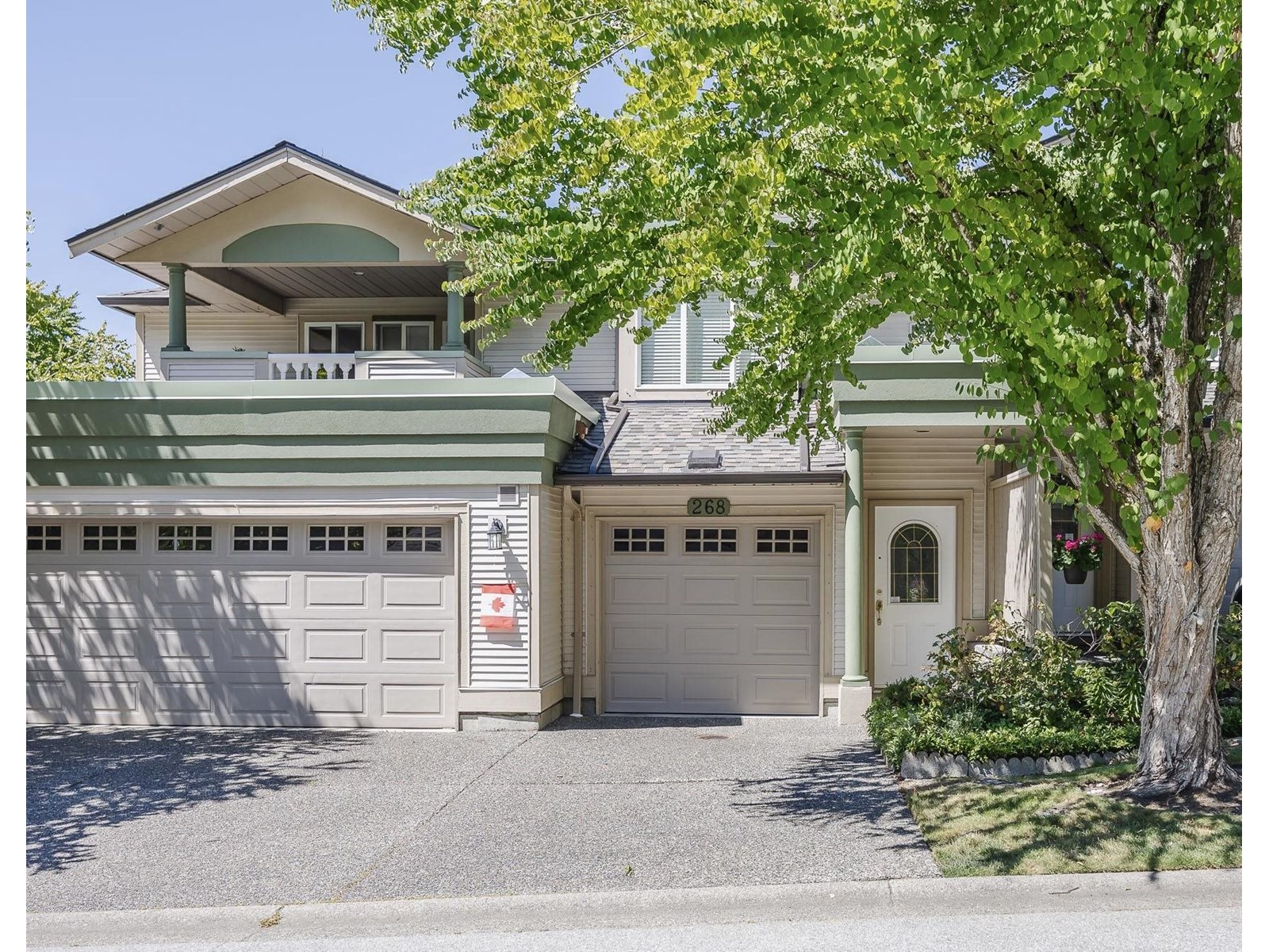 268 13888 70 AVENUE Property Photo 1