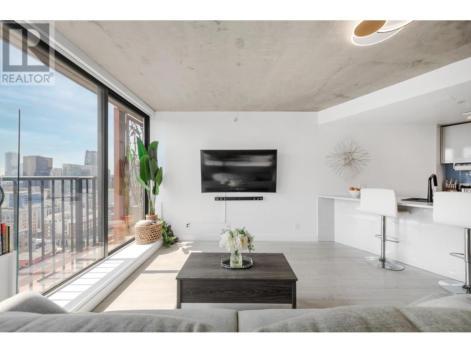 3209 128 W CORDOVA STREET Property Photo 1