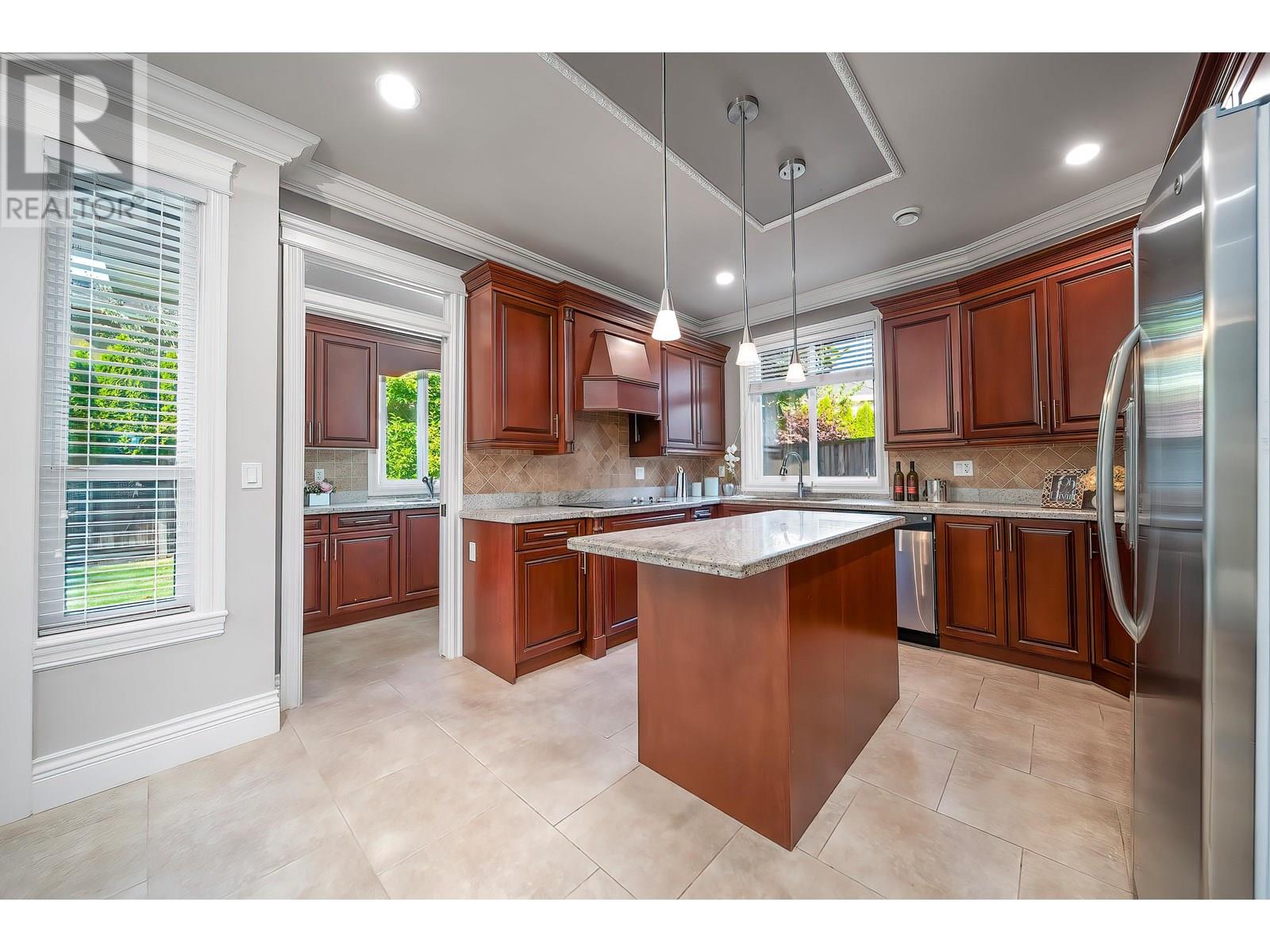 7600 Lancing Court Property Photo 11