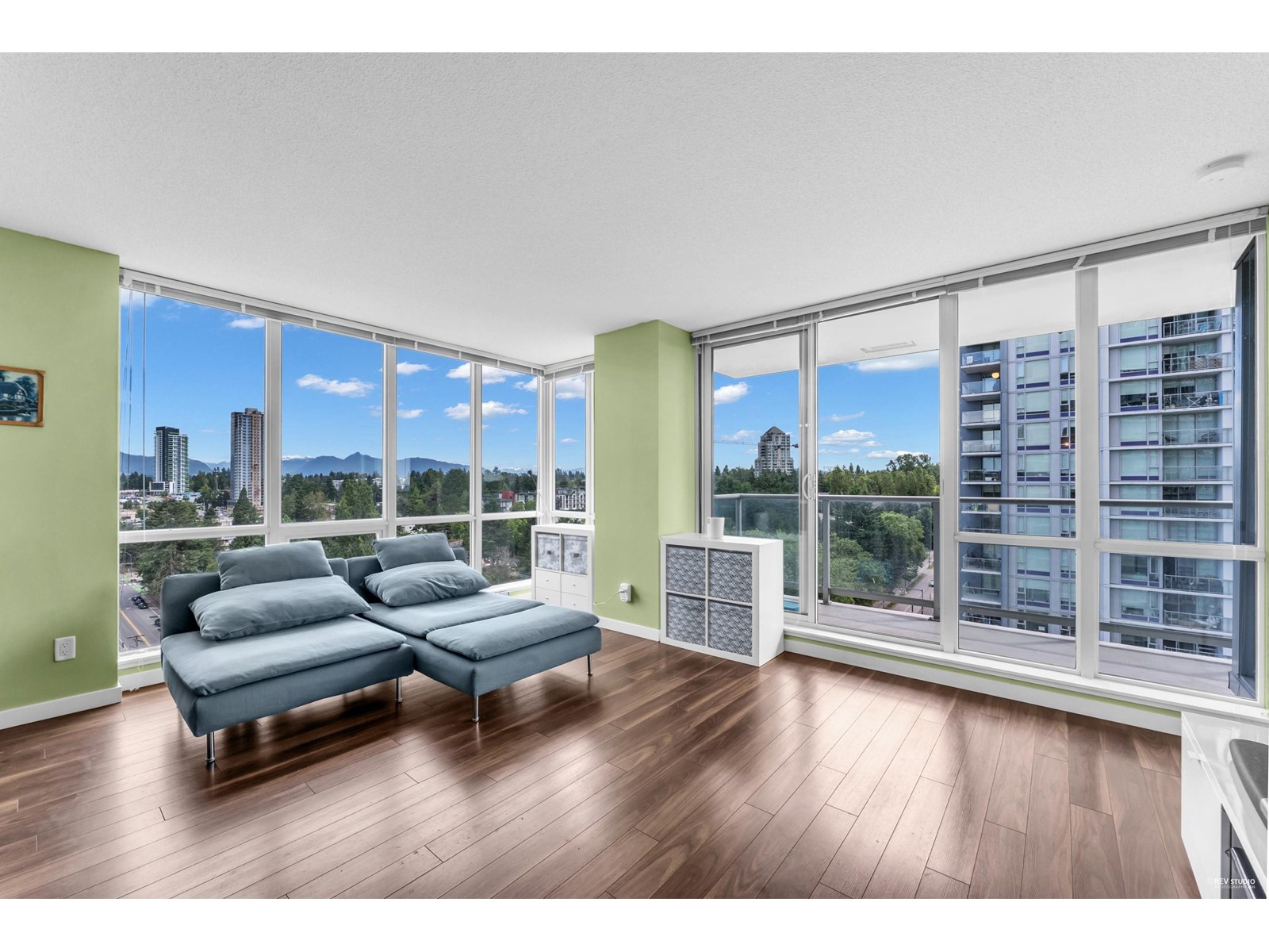 1207 13688 100 AVENUE Property Photo 1