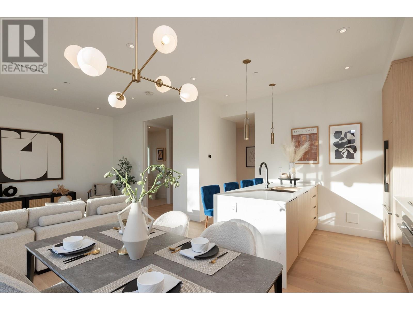 32 East 37th Avenue Property Photo 11