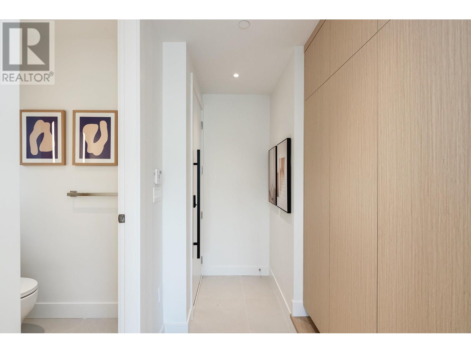 32 East 37th Avenue Property Photo 17