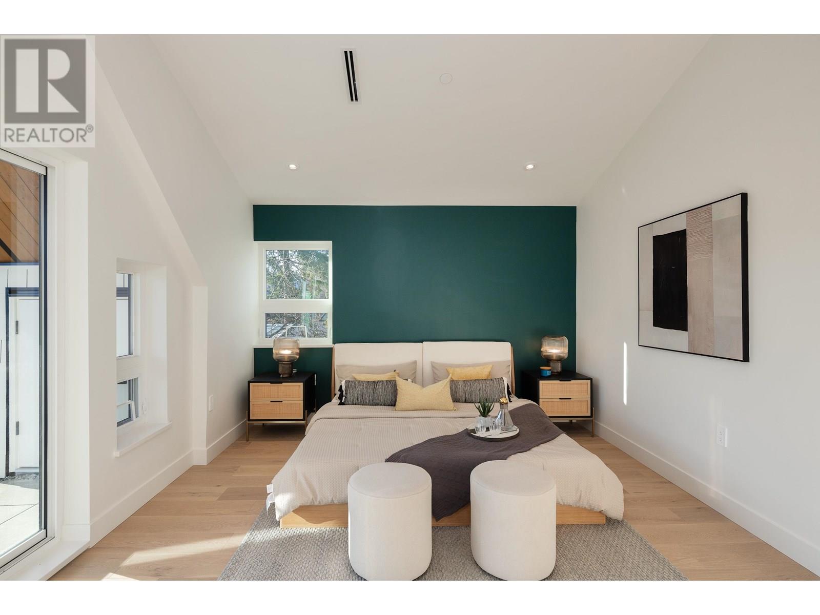 32 East 37th Avenue Property Photo 20