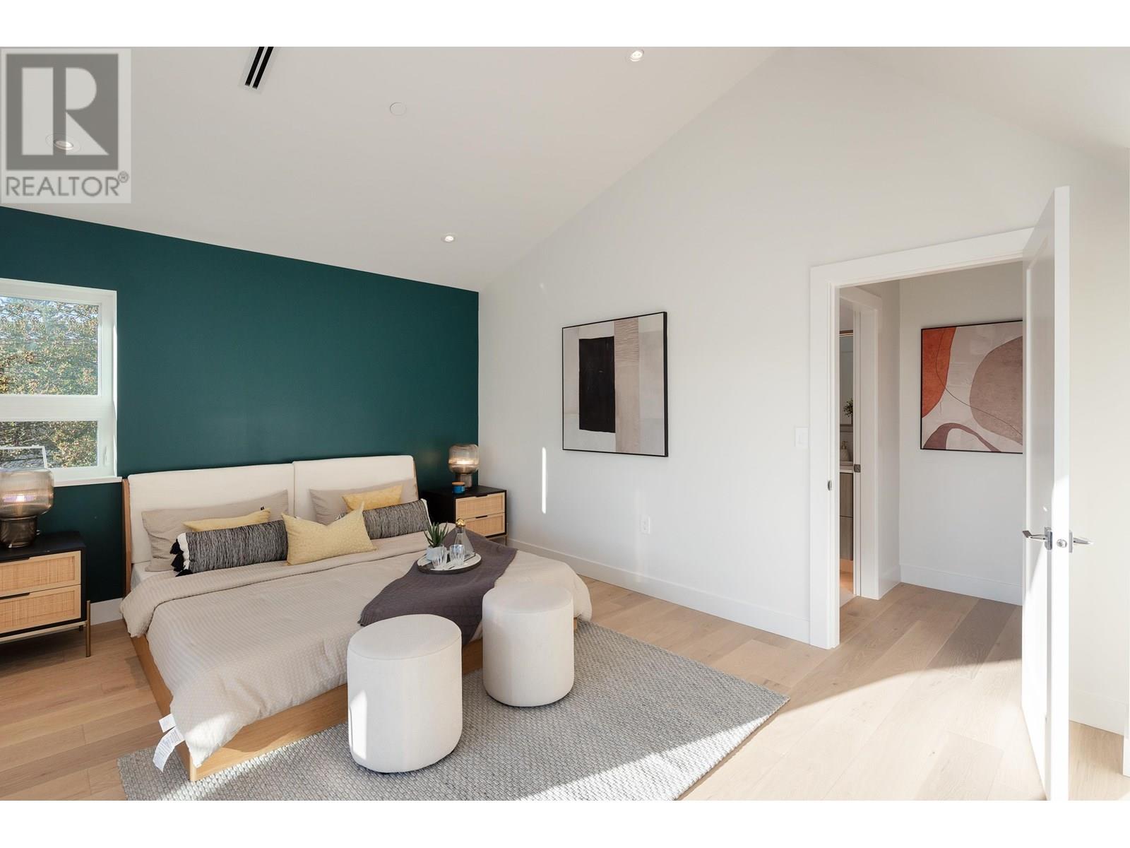 32 East 37th Avenue Property Photo 22