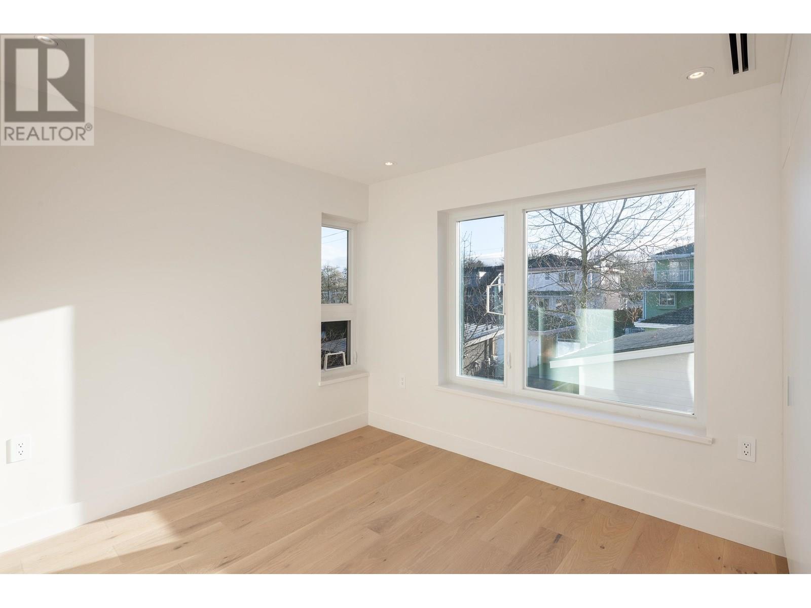 32 East 37th Avenue Property Photo 29