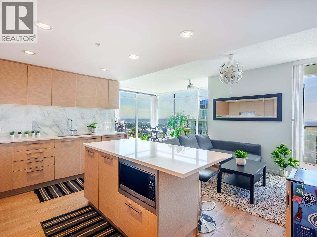 2708 6700 Dunblane Avenue Property Photo 6