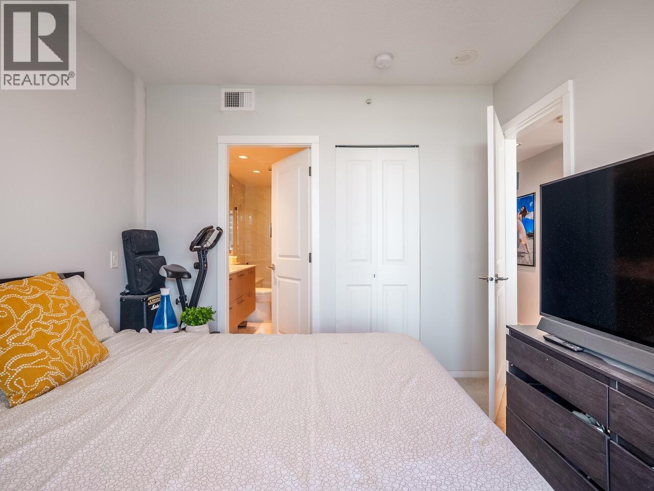 2708 6700 Dunblane Avenue Property Photo 14