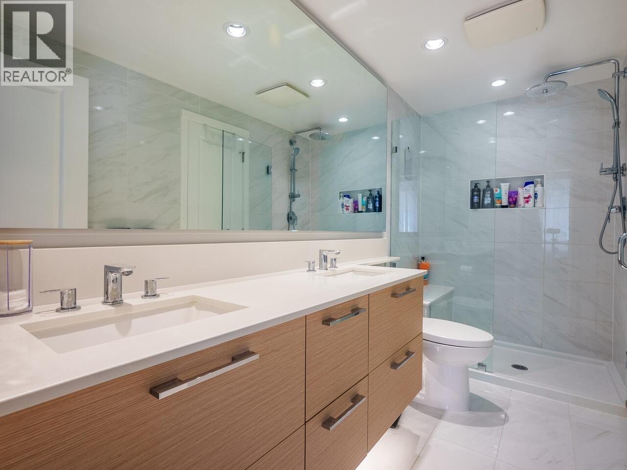 2708 6700 Dunblane Avenue Property Photo 15