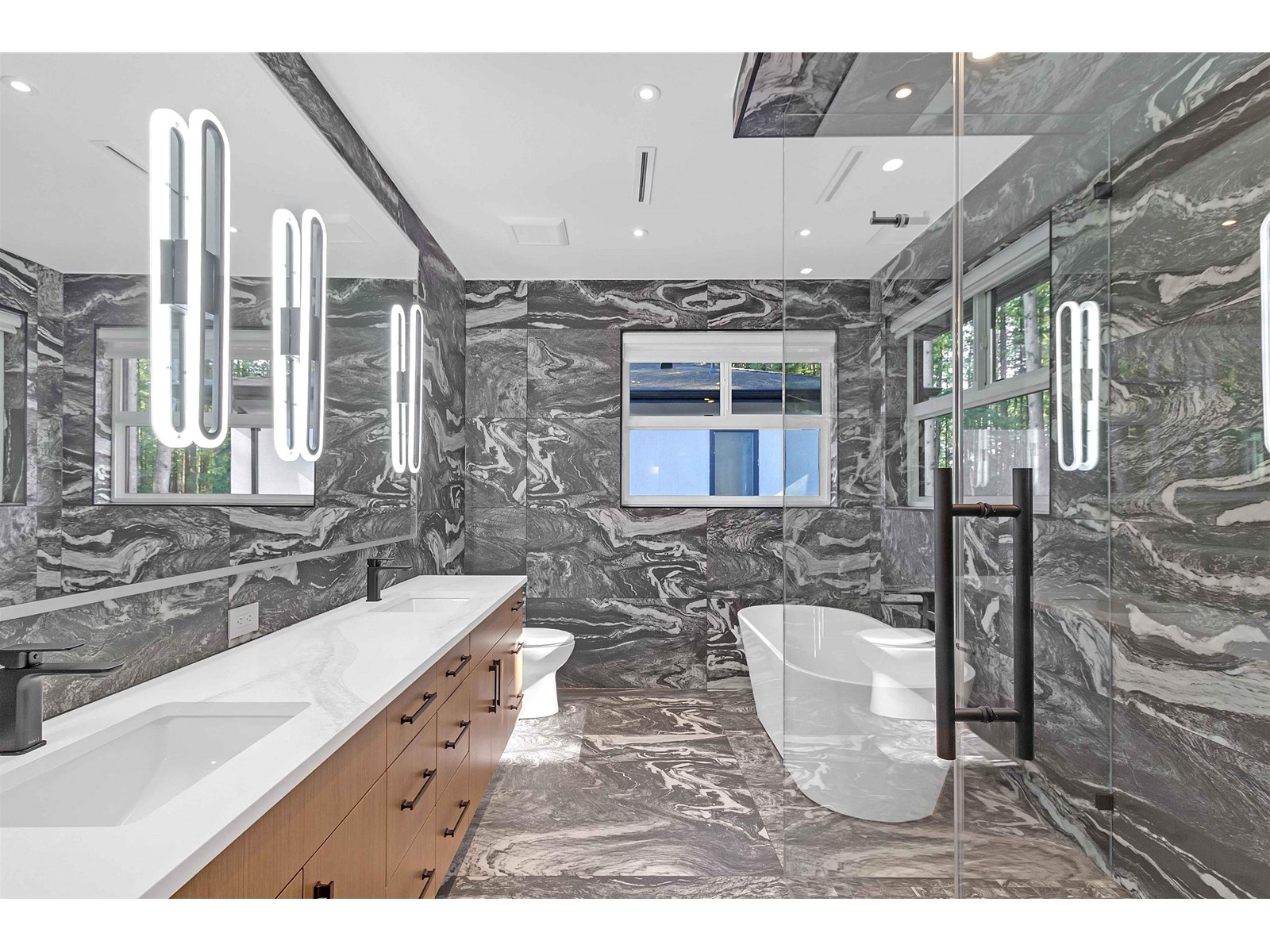 19704 31a Property Photo 12