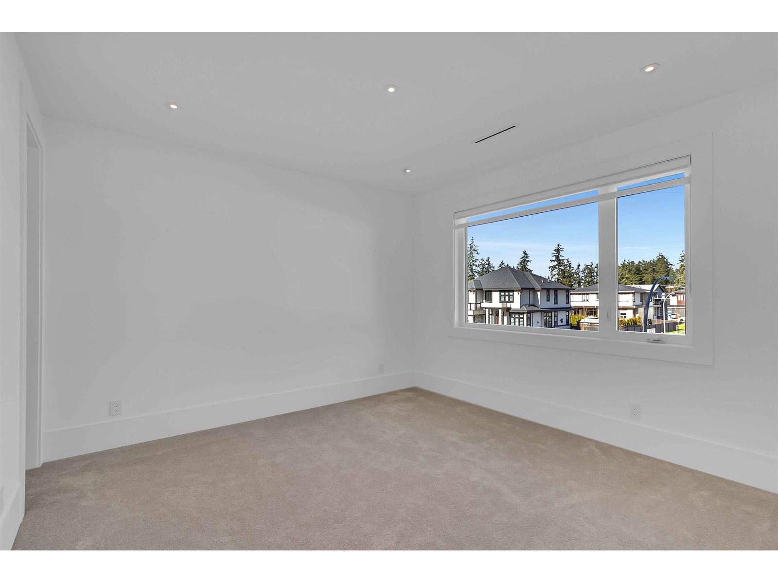 19704 31a Property Photo 17