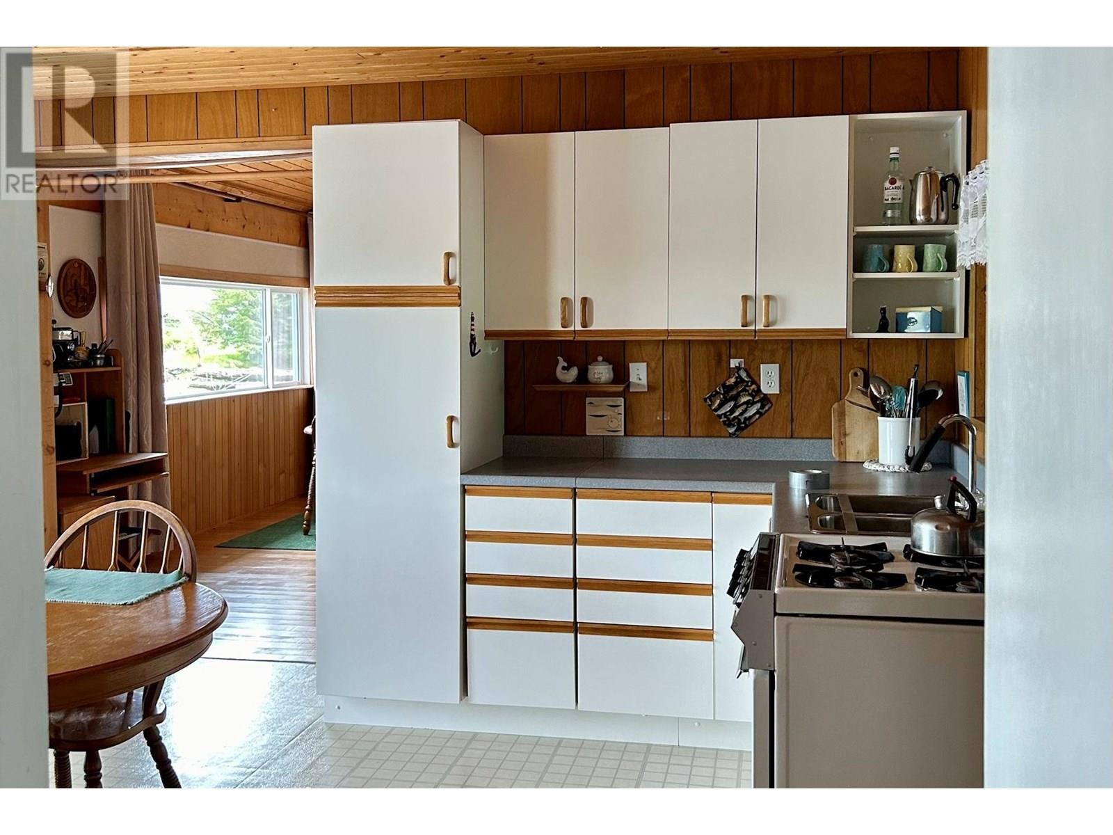 Lot B Hunts Inlet Property Photo 6