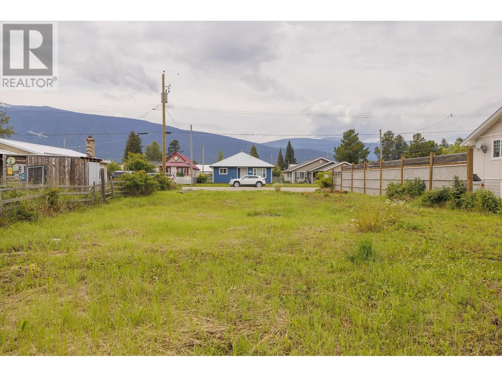 874 3rd Avenue Property Photo 10