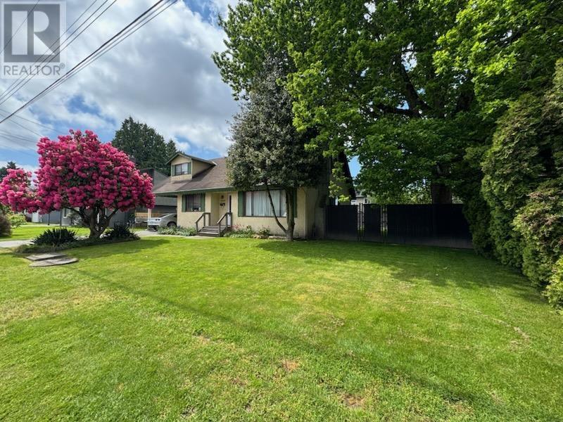 4457 46B STREET Property Photo 1