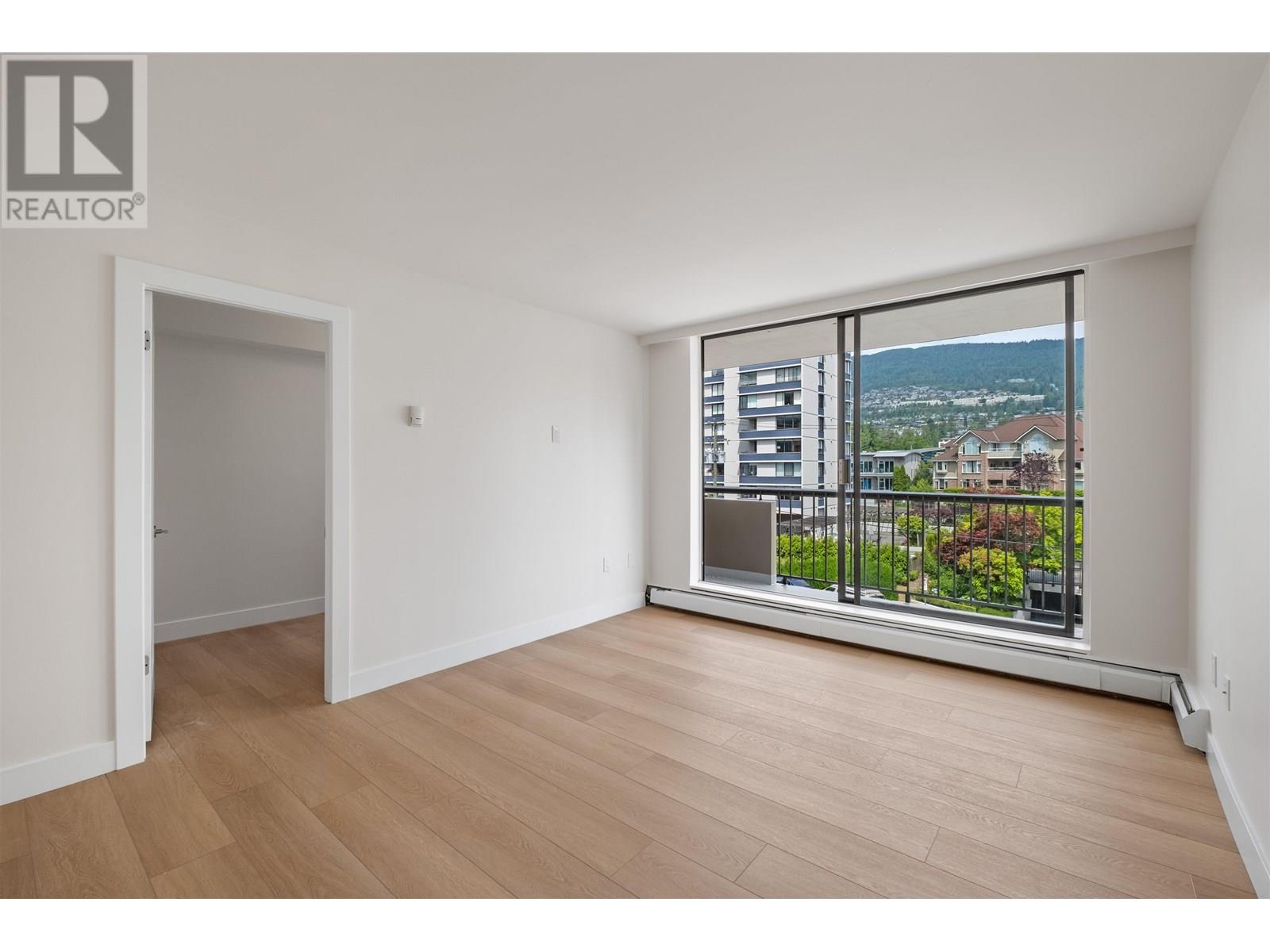 403 2150 Bellevue Avenue Property Photo 1