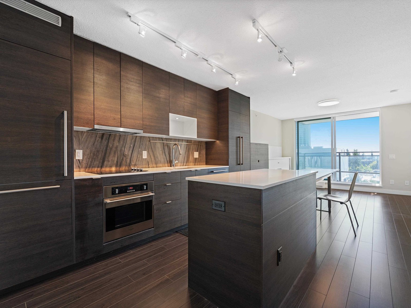 1101 13398 104 AVENUE Property Photo 1