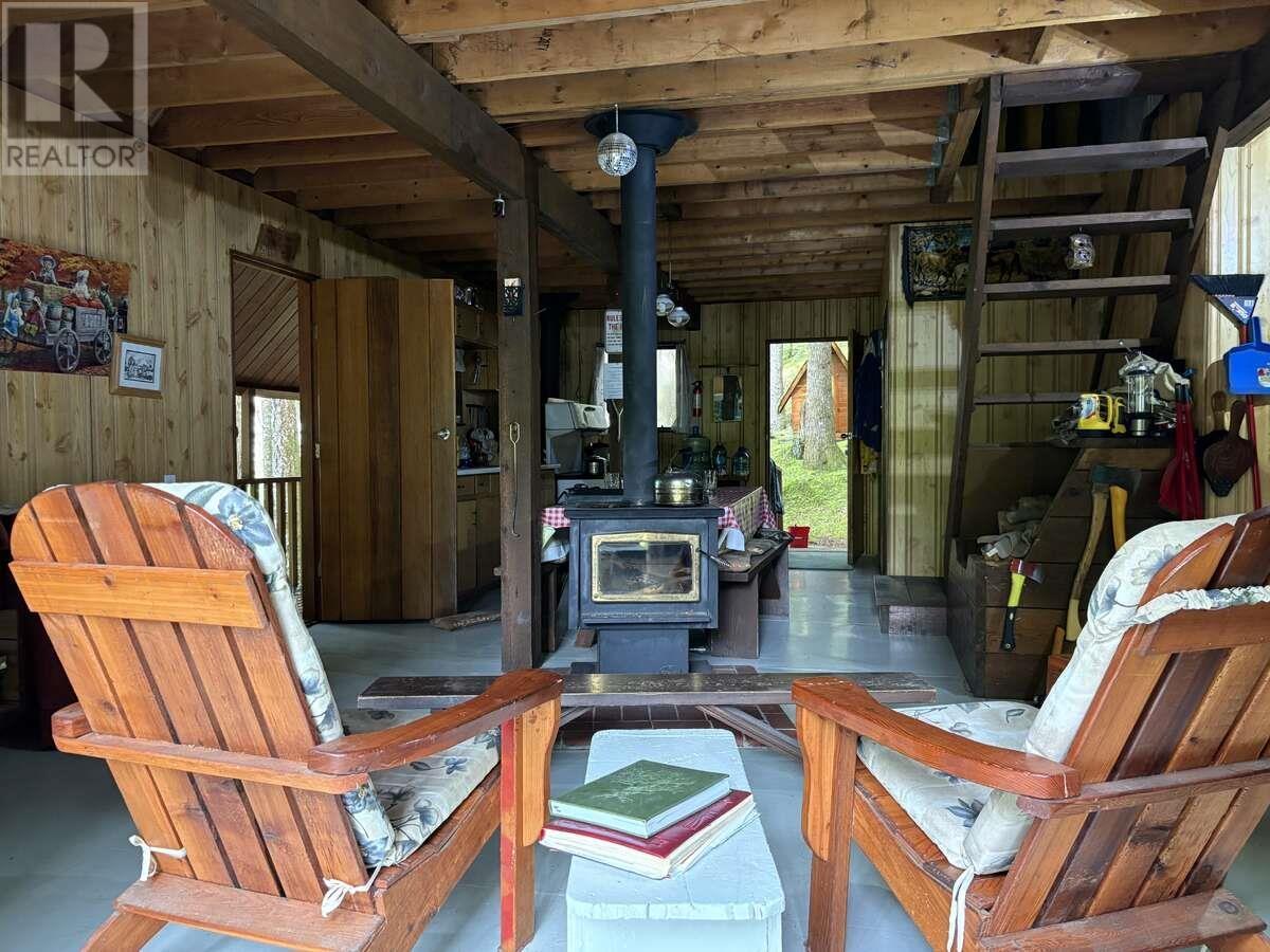 6164 Garibaldi Park Road Property Photo 6