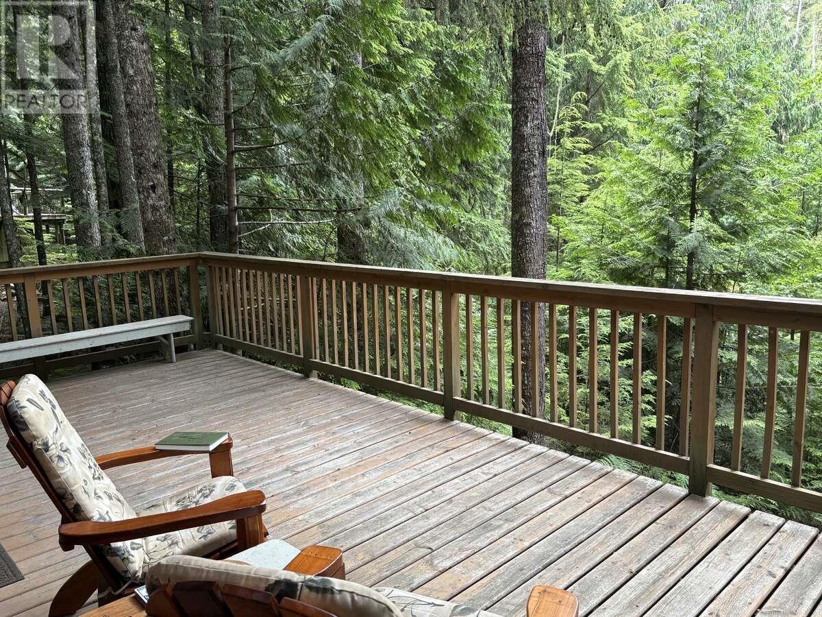 6164 Garibaldi Park Road Property Photo 11