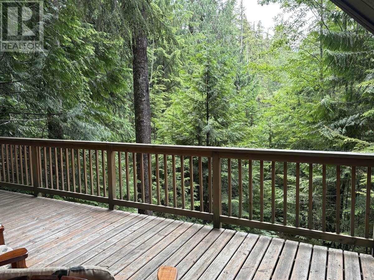 6164 Garibaldi Park Road Property Photo 13