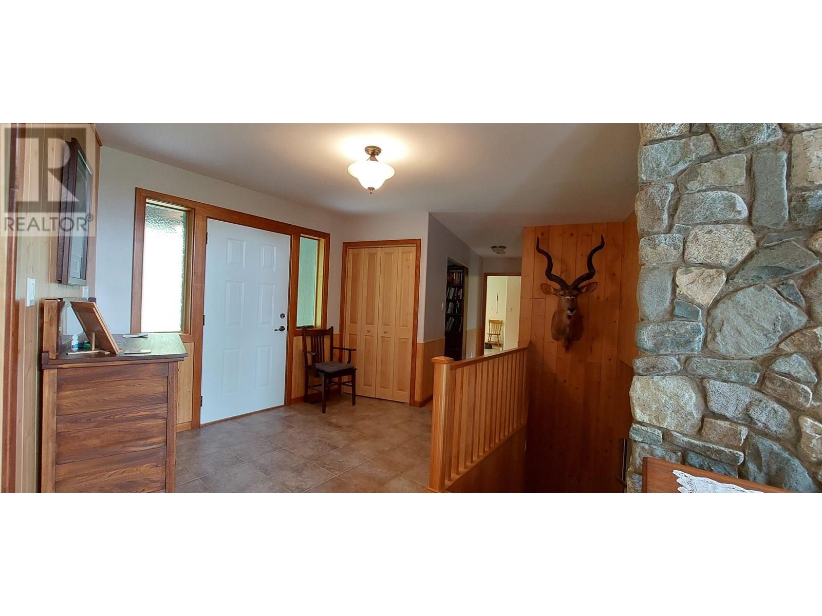 4770 Mackenzie Highway Property Photo 7