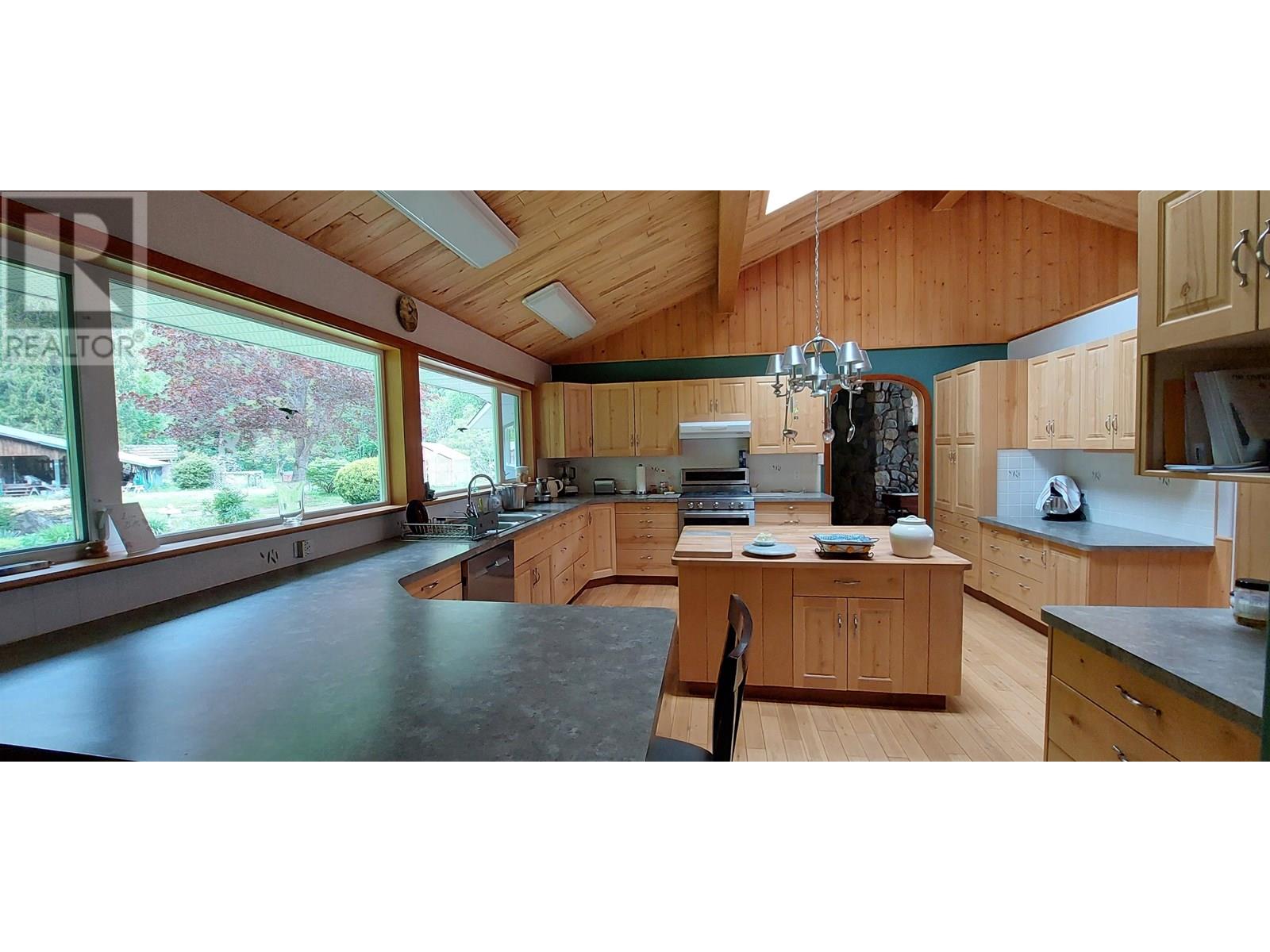 4770 Mackenzie Highway Property Photo 15