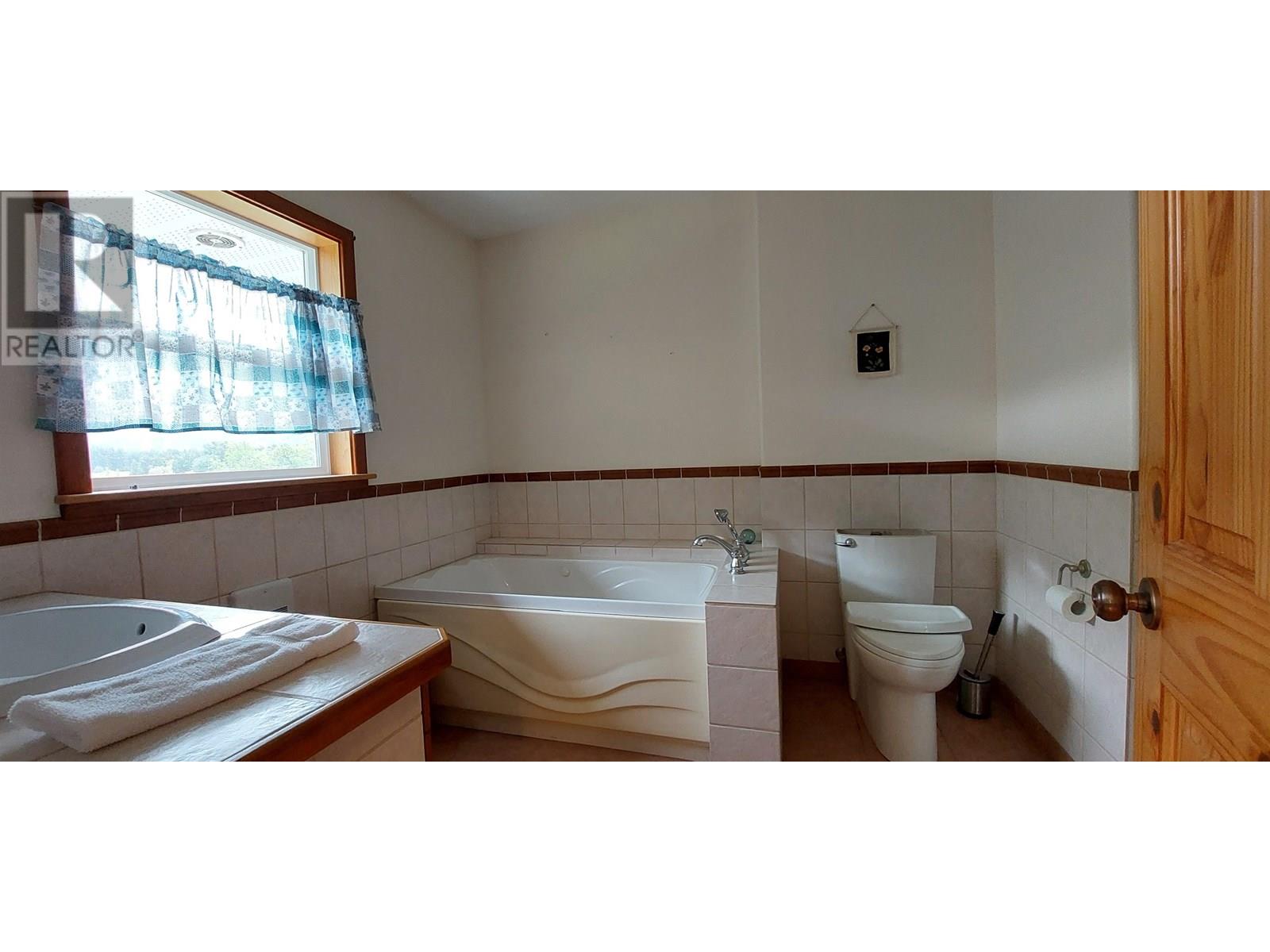 4770 Mackenzie Highway Property Photo 19