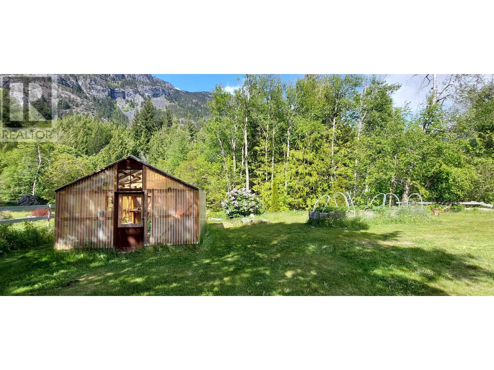 4770 Mackenzie Highway Property Photo 35