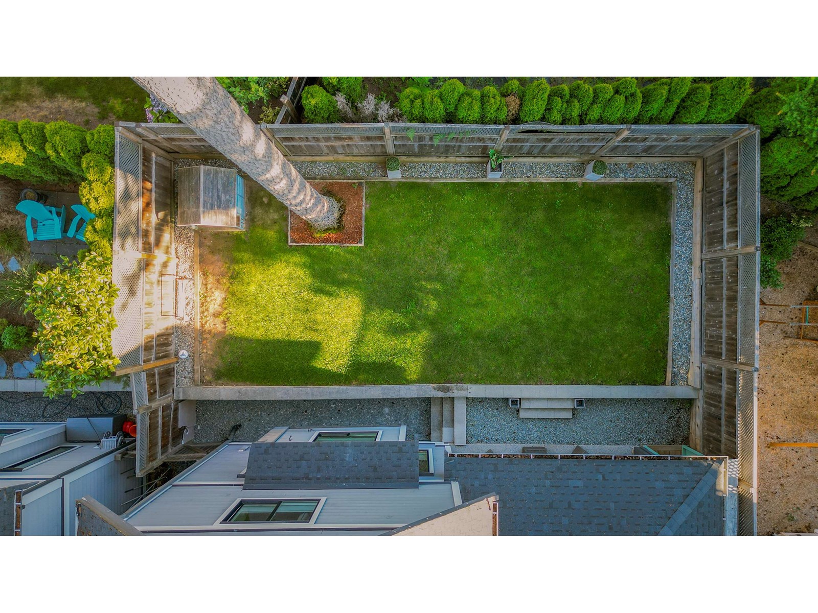 15708 Mountain View Drive Property Photo 4