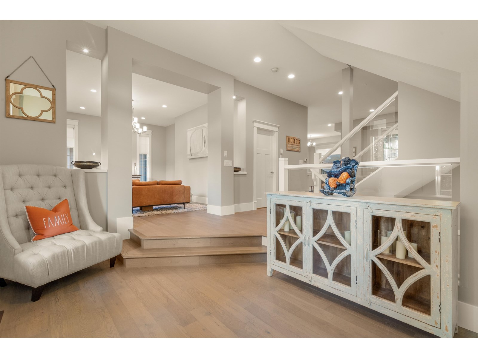 15708 Mountain View Drive Property Photo 7