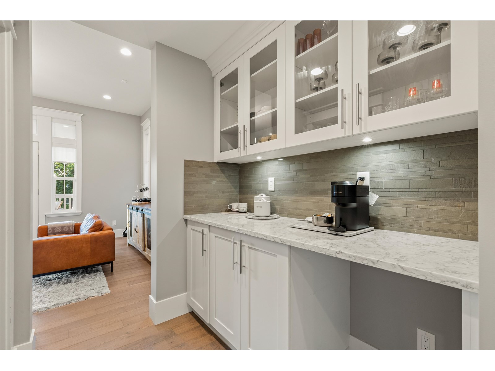 15708 Mountain View Drive Property Photo 10