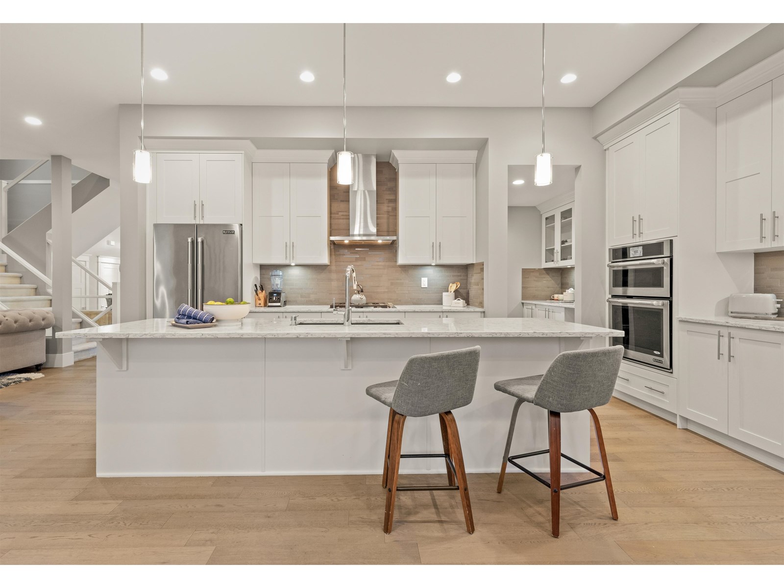 15708 Mountain View Drive Property Photo 12