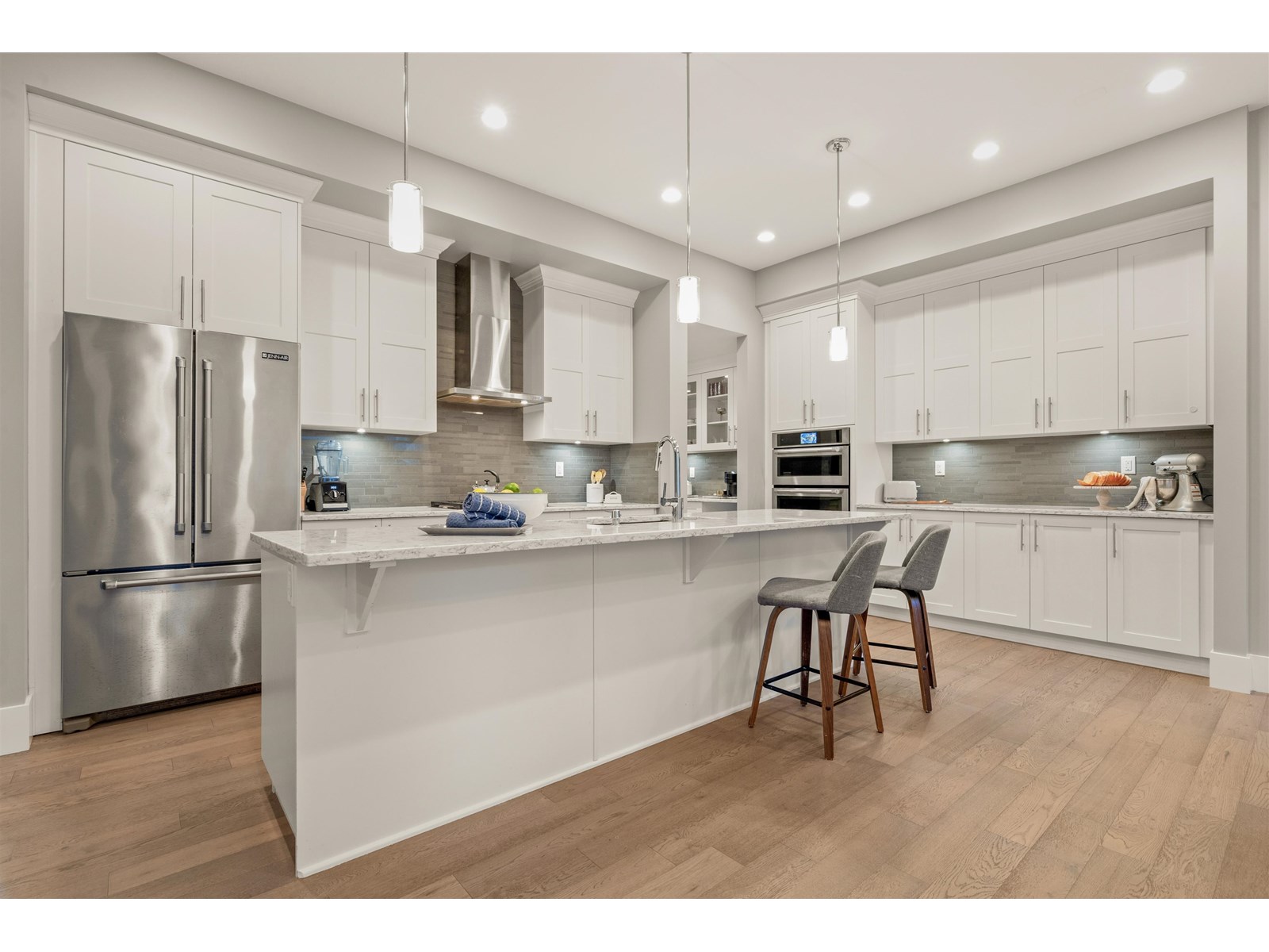 15708 Mountain View Drive Property Photo 13