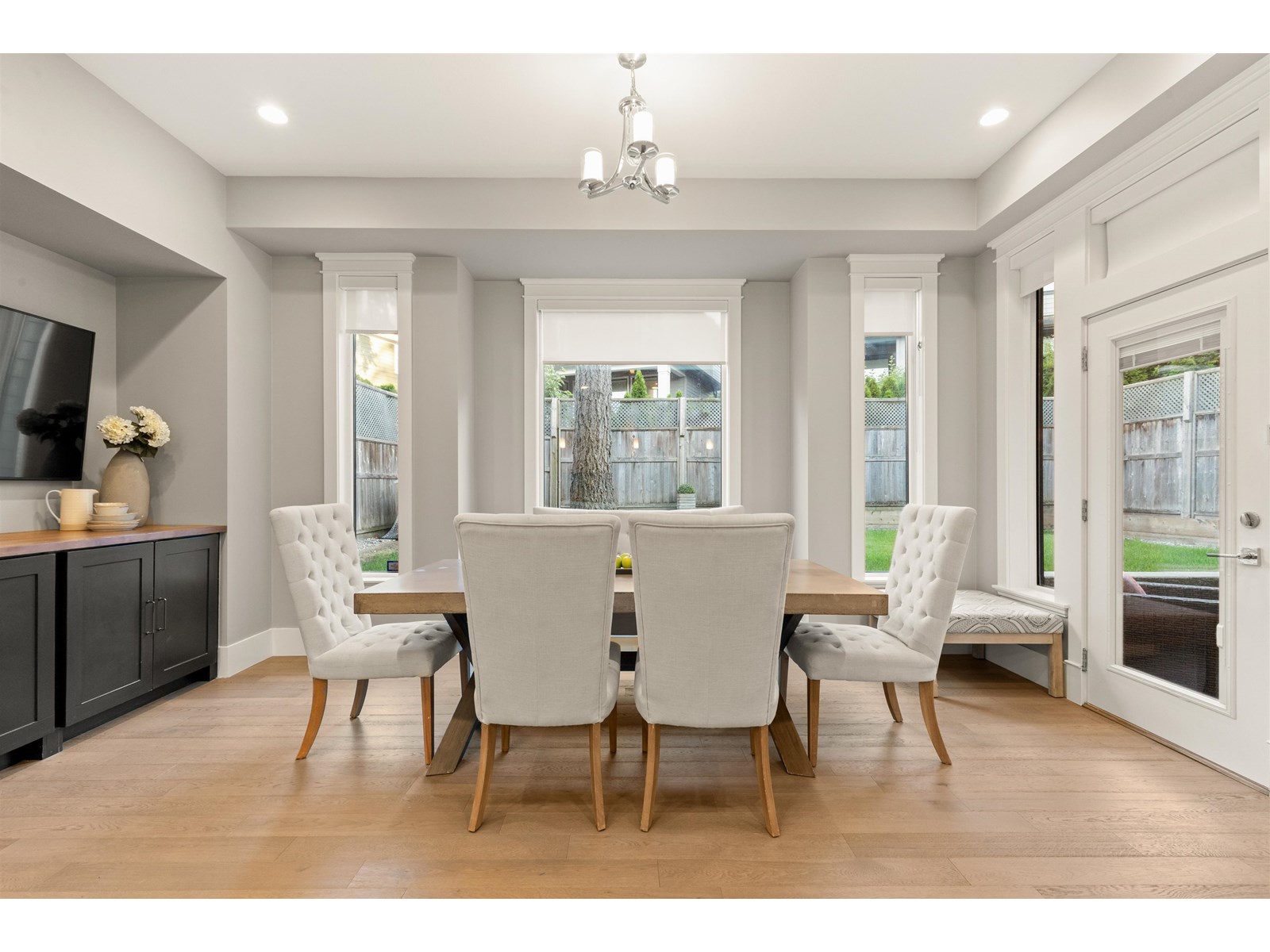 15708 Mountain View Drive Property Photo 14