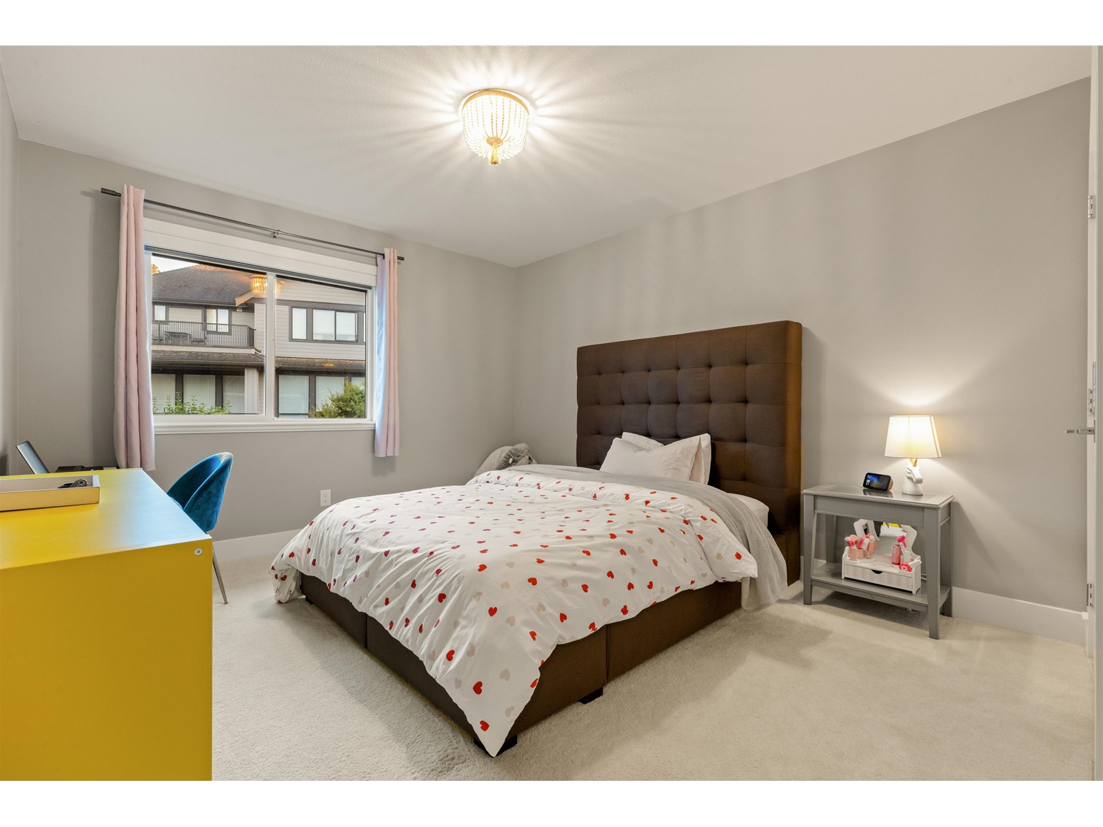 15708 Mountain View Drive Property Photo 26