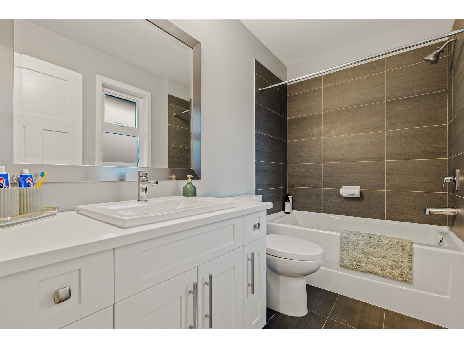 15708 Mountain View Drive Property Photo 28