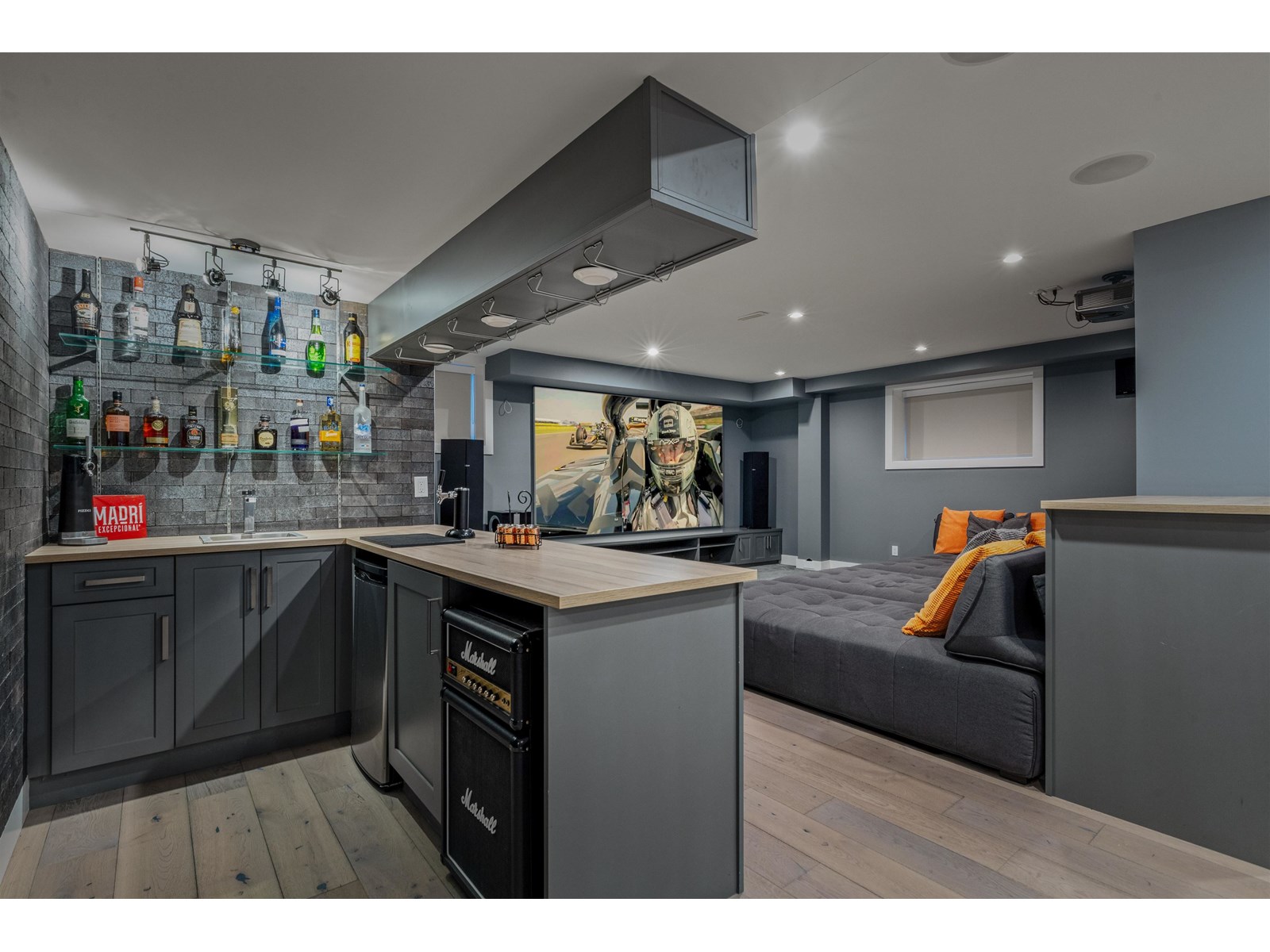 15708 Mountain View Drive Property Photo 31