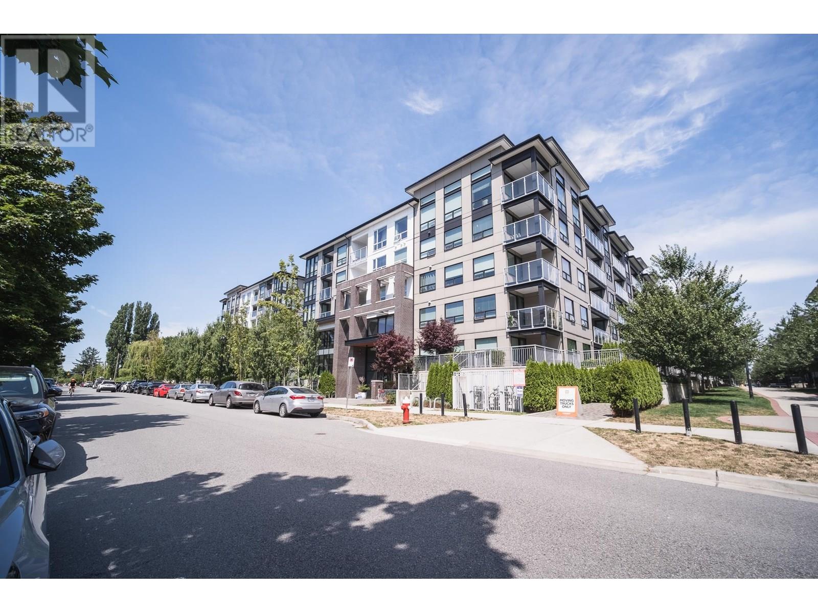 9233 Odlin Road #212 Property Photo 1