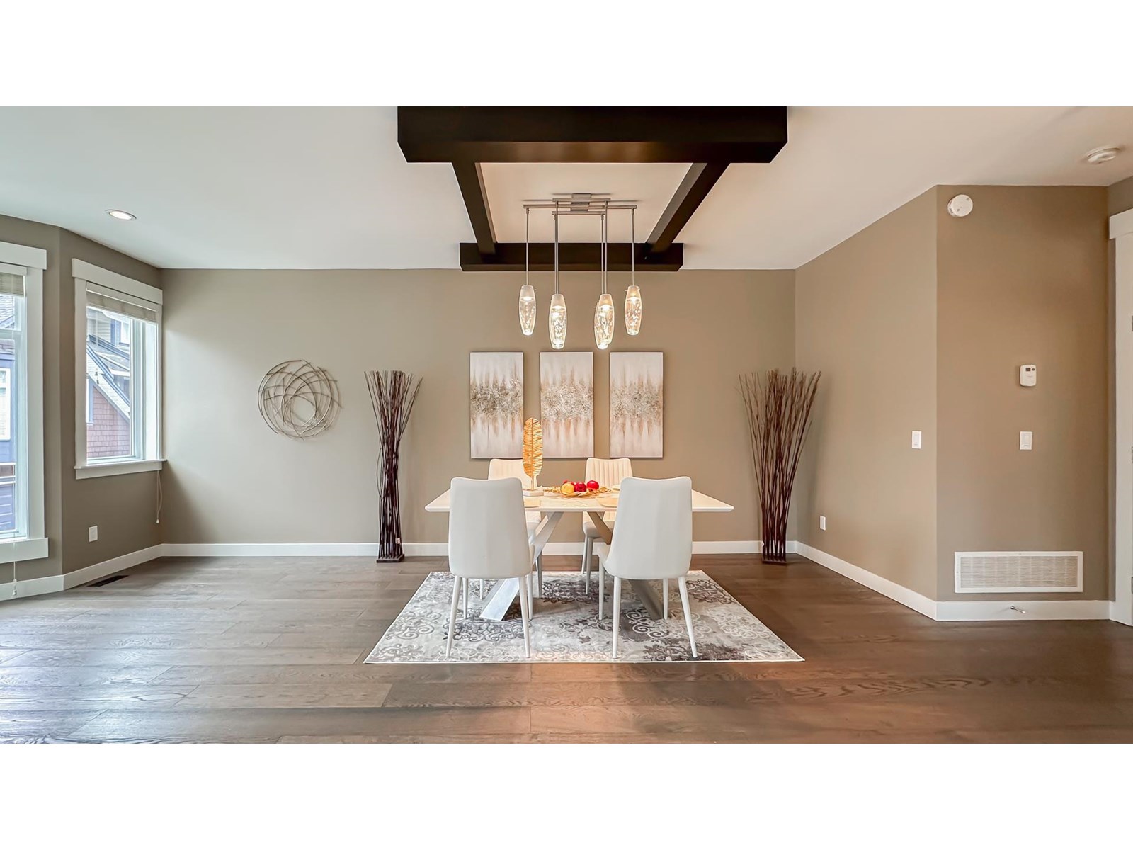 25 15977 26 Avenue Property Photo 5