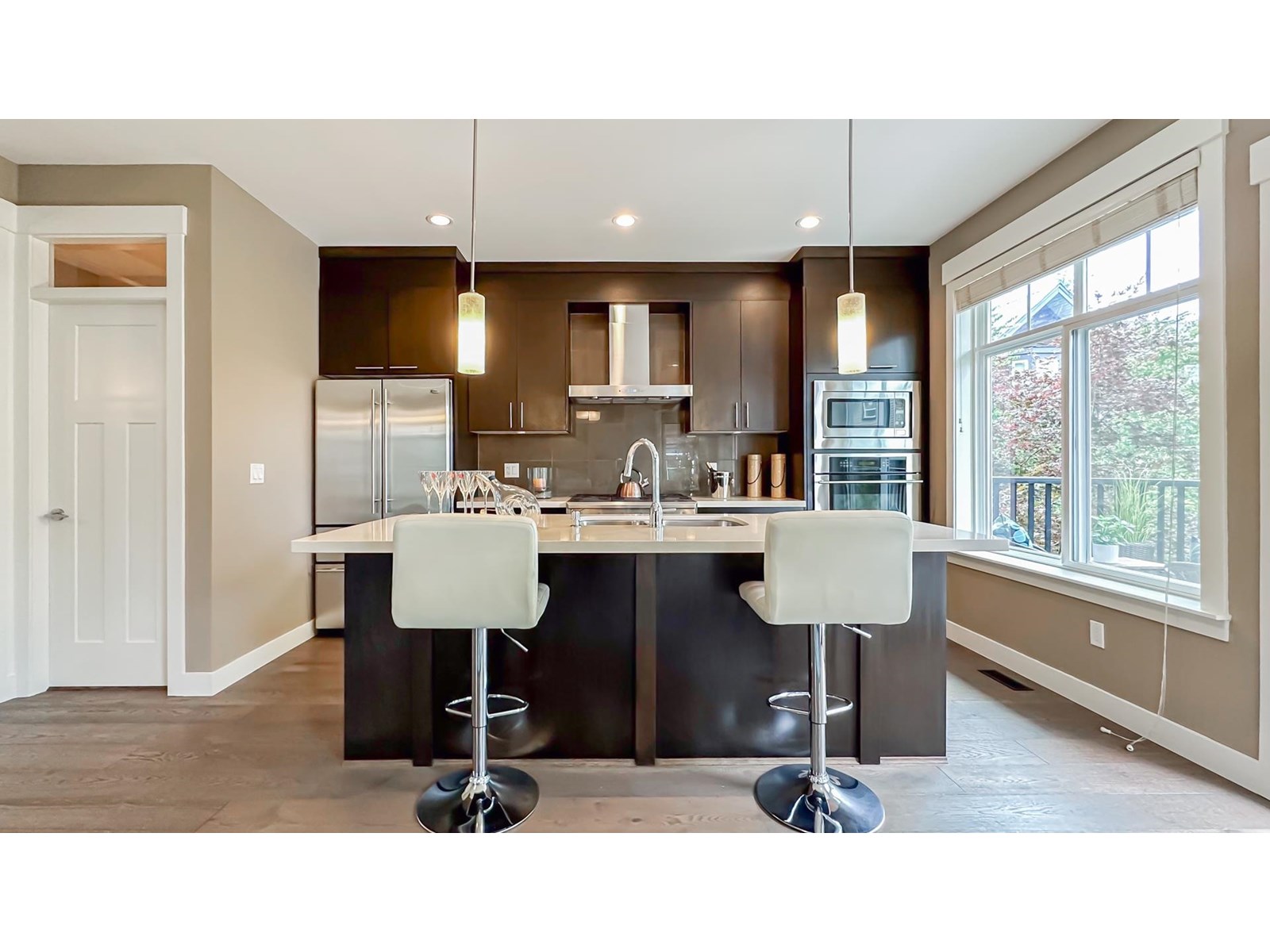 25 15977 26 Avenue Property Photo 13