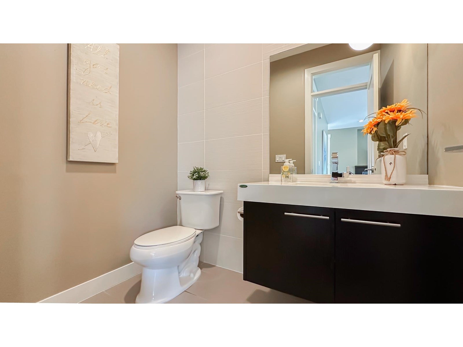 25 15977 26 Avenue Property Photo 16